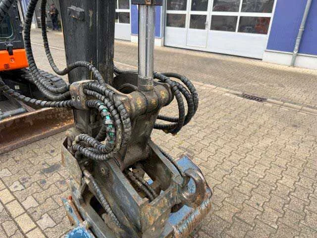 2022 - komatsu - pc58mr-5e0 - tracked excavator - afbeelding 24 van  30