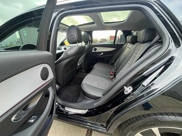 2022 - mercedes-benz - e300 4matic hybride - afbeelding 13 van  30