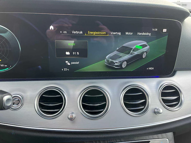 2022 - mercedes-benz - e300 4matic hybride - afbeelding 20 van  30