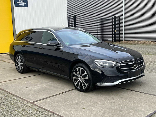 2022 - mercedes-benz - e300 4matic hybride - afbeelding 28 van  30