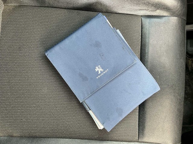 2022 - peugeot - expert - 2.0 bluehdi asph - bedrijfswagen - afbeelding 10 van  18