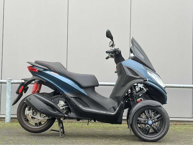2022 - piaggio - 300 mp3 hpe sport - scooter - afbeelding 8 van  12
