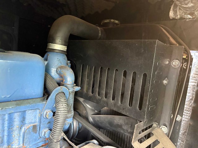 2022 - silent - diesel aggregaat - afbeelding 11 van  12