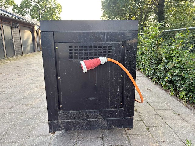 2022 - silent - diesel aggregaat - afbeelding 1 van  12