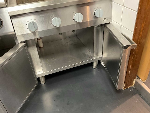 2022 700-line inductie fornuis - afbeelding 4 van  5