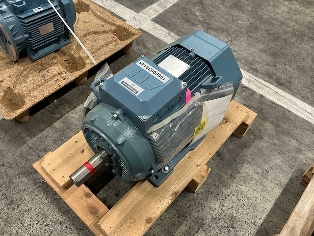 2022 abb m3aa 160 mlc2 elektromotor - afbeelding 1 van  4