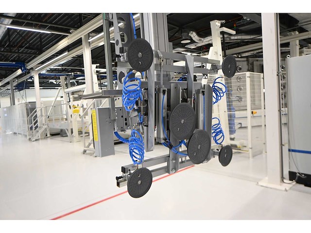 2022 abus / framatech zhb / lned 230 s70 2 x 55m1 zelfdragende stalen kraanbaanconstructie met 5 vacuümheffers - afbeelding 31 van  35