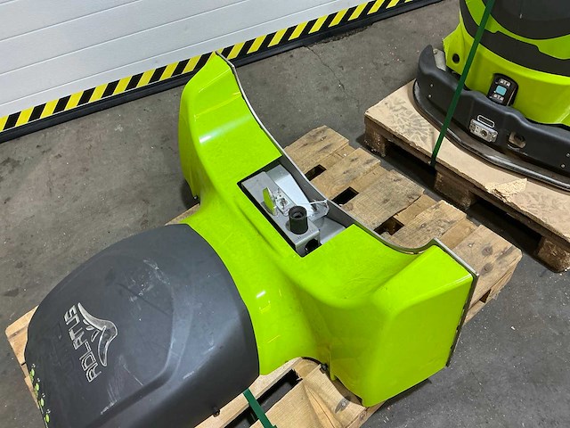 2022 adlatus cr900 schoonmaakrobot - afbeelding 5 van  23