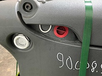 2022 adlatus cr900 schoonmaakrobot - afbeelding 13 van  23