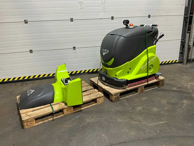 2022 adlatus cr900 schoonmaakrobot - afbeelding 12 van  23
