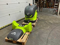 2022 adlatus cr900 schoonmaakrobot - afbeelding 17 van  20
