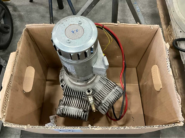 2022 air-range 2 cilinder elektro motor - afbeelding 2 van  4