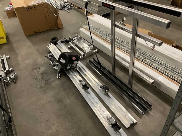 2022 altrex shuttle liftsysteem t.b.v. zonnepanelen - afbeelding 3 van  6