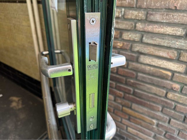 2022 aluminium deur met kozijn - afbeelding 8 van  17