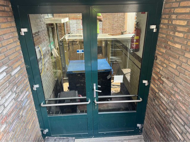 2022 aluminium deur met kozijn - afbeelding 16 van  17