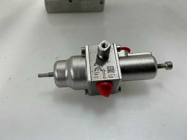 2022 asco magneetventiel met accesoires (3x) - afbeelding 9 van  10