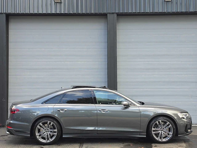 2022 audi s8 4.0 tfsi s8 quattro personenauto - afbeelding 13 van  18