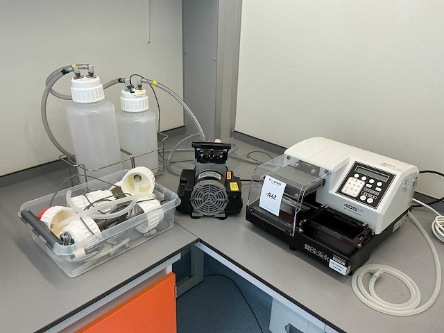 2022 biotek agilent 405lsrs-sn microplaatwasmachine - afbeelding 1 van  8