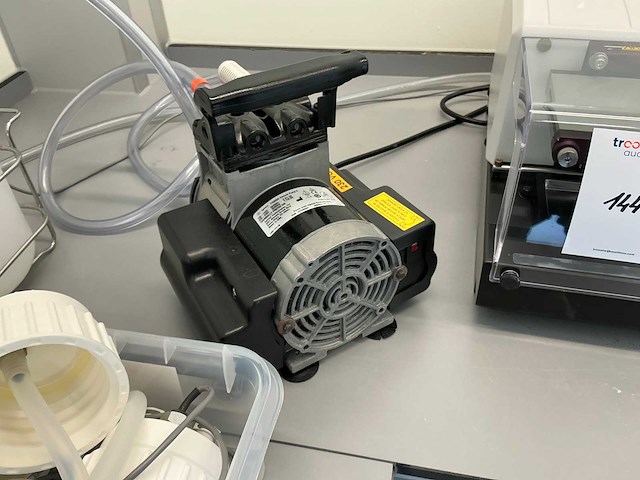 2022 biotek agilent 405lsrs-sn microplaatwasmachine - afbeelding 6 van  8