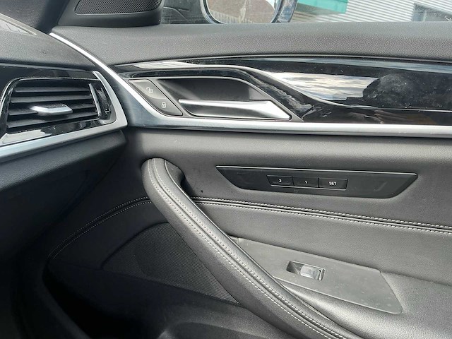 2022 bmw 5-serie touring 520i bns edit.+ - afbeelding 32 van  34