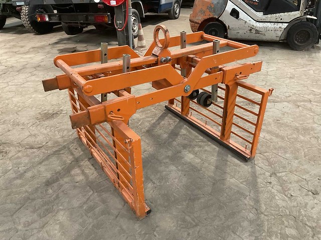 2022 bomaco pmf7 blokkenklem - afbeelding 2 van  5