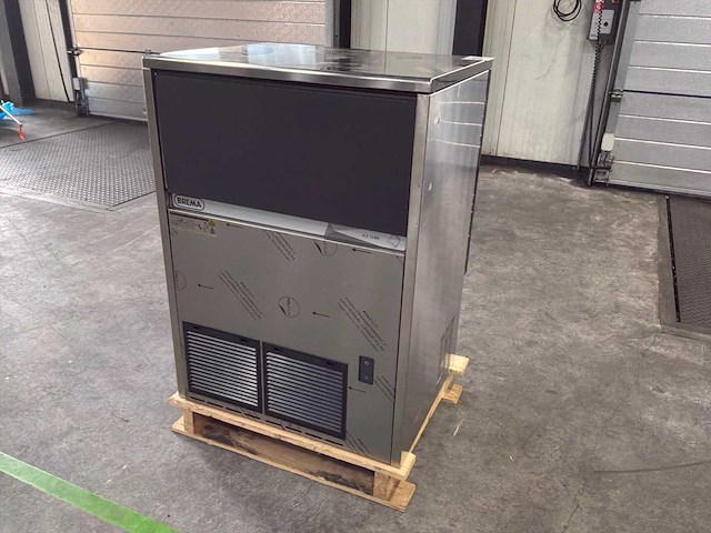 2022 brema cb 955a hc ijsblokjesmachine - afbeelding 1 van  10