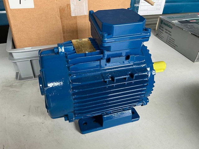 2022 cantoni 3sie90l6 elektromotor - afbeelding 1 van  5