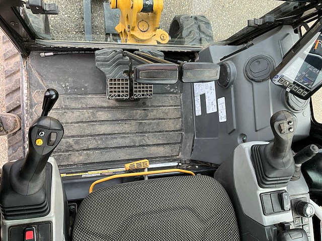 2022 caterpillar 301.8 minigraafmachine - afbeelding 17 van  32