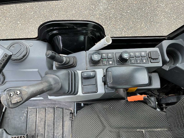 2022 caterpillar 301.8 minigraafmachine - afbeelding 19 van  32