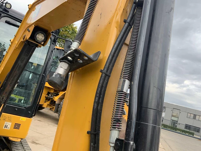 2022 caterpillar 303 rupsgraafmachine met bakkenset - afbeelding 13 van  41