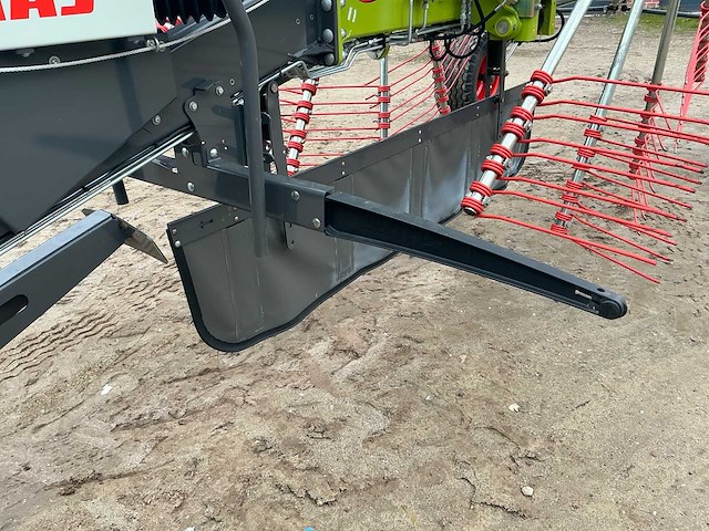 2022 claas 2900 liner dubbelrotor-zwadhark - afbeelding 24 van  27