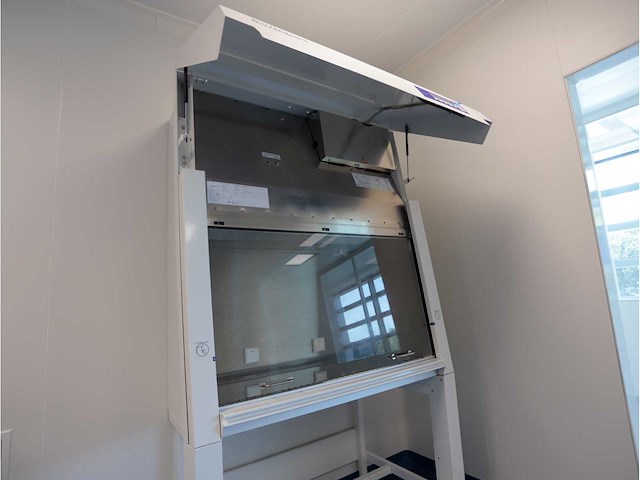 2022 clean air by baker biovanguard 4 laminaire flow kast - afbeelding 3 van  7