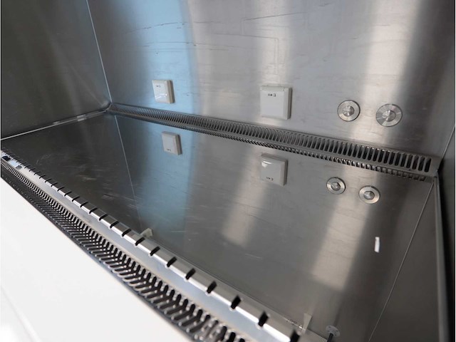 2022 clean air by baker biovanguard 4 laminaire flow kast - afbeelding 4 van  7