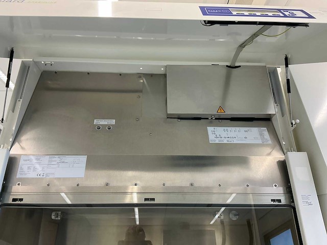 2022 clean air by baker biovanguard 4 laminaire flow kast - afbeelding 8 van  10