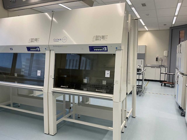 2022 clean air by baker biovanguard 4 laminaire flow kast - afbeelding 1 van  10