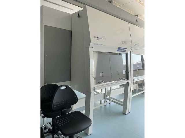 2022 clean air by baker biovanguard 4 laminaire flow kast - afbeelding 3 van  8