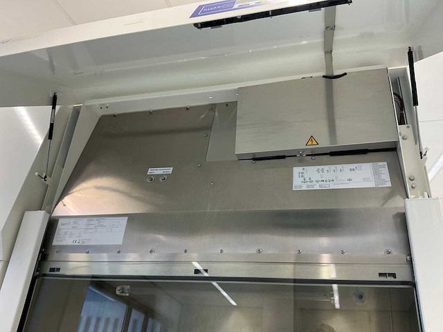 2022 clean air by baker biovanguard 4 laminaire flow kast - afbeelding 6 van  7