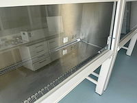 2022 clean air door baker biovanguard 6 laminar flow cabinet - afbeelding 8 van  11