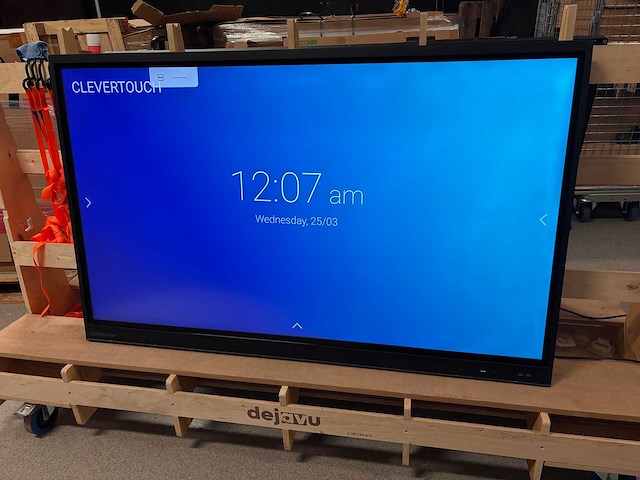 2022 clevertouch impact plus 2 interactive touchscreen 65" - afbeelding 1 van  4