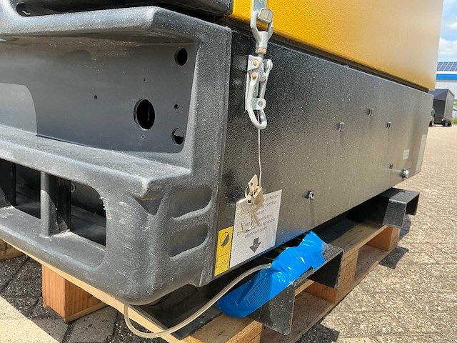 2022 compair c25-10 - dlt0207 - compair c25-10 mobiele schroefcompressor 10 bar | 2,3 m³/min | - afbeelding 3 van  34