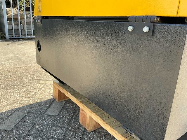 2022 compair c25-10 - dlt0207 - compair c25-10 mobiele schroefcompressor 10 bar | 2,3 m³/min | - afbeelding 7 van  34