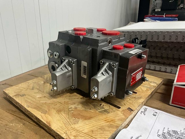 2022 danfoss proportional valve pvg hydrauliekventielgroep - afbeelding 4 van  7