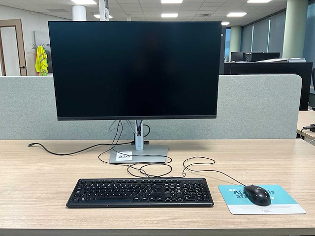 2022 dell p3222qe monitor (2x) - afbeelding 1 van  6