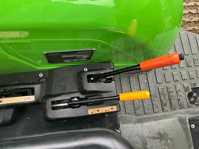 2022 deutz-fahr 4070 e vierwielaangedreven landbouwtractor - afbeelding 8 van  19