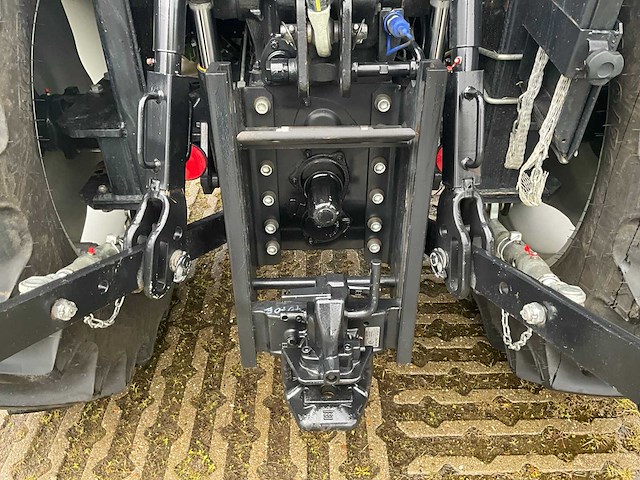 2022 deutz-fahr 4070 e vierwielaangedreven landbouwtractor - afbeelding 11 van  19