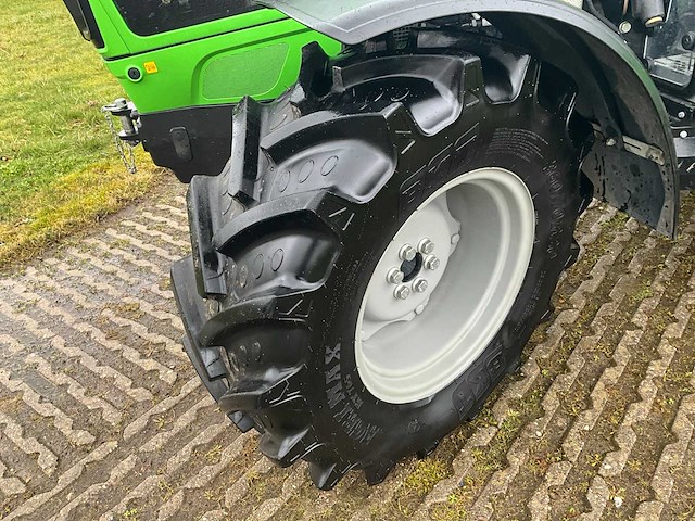 2022 deutz-fahr 4070 e vierwielaangedreven landbouwtractor - afbeelding 15 van  19