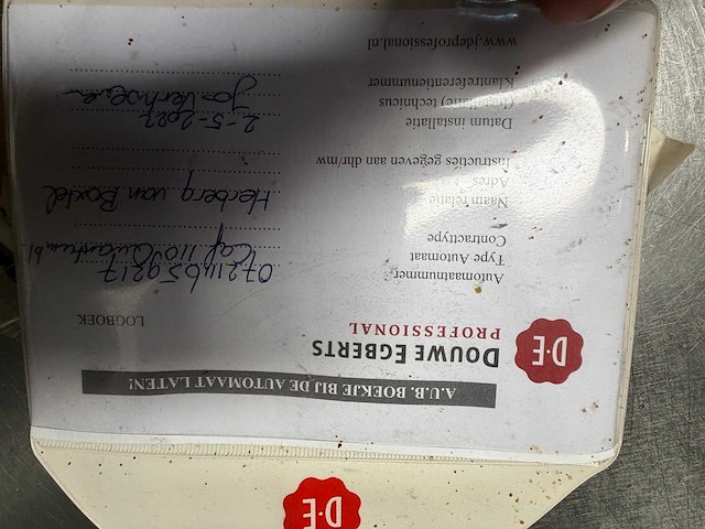 2022 douwe egberts caf 110 quantum bl koffiemachine met 70 de kop-schotel set - afbeelding 5 van  10