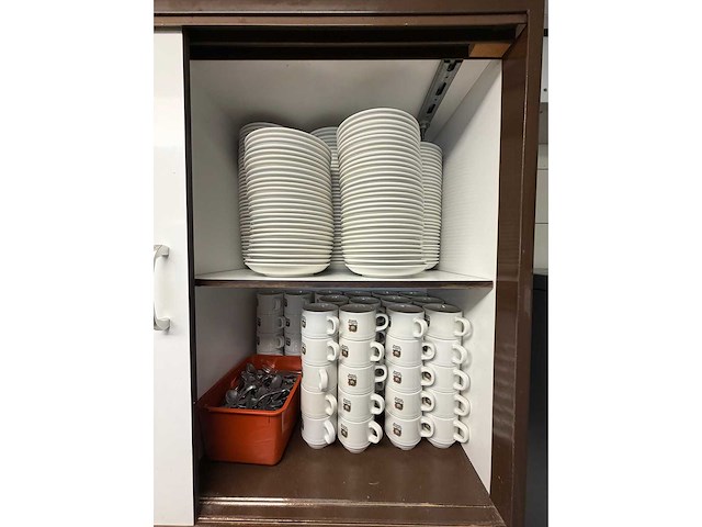 2022 douwe egberts caf 110 quantum bl koffiemachine met 70 de kop-schotel set - afbeelding 8 van  10