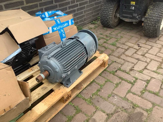 2022 emod b132l-16/2-230-l60 elektromotor - afbeelding 3 van  4