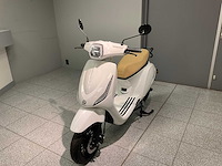 2022 escoo bayesa e-scooter - afbeelding 1 van  11